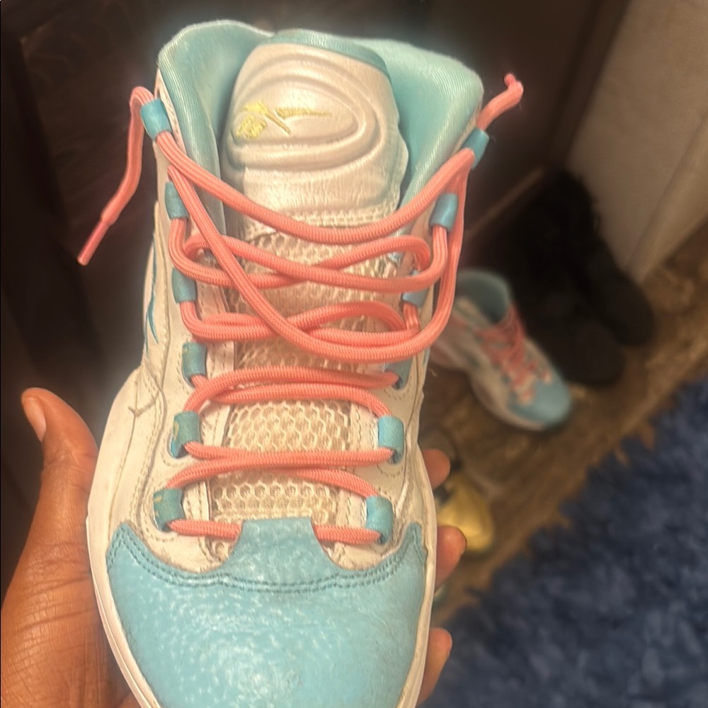 Reebok Blue and Pink Sneakers High-Top Athletic Design